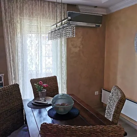 Lux Lena Apartman Belgrade